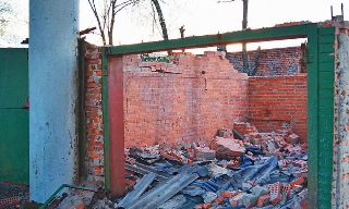 Демонтаж гаражей в Соликамске, цена от 1738 руб. – услуги под ключ от 2Землекопа-Слк